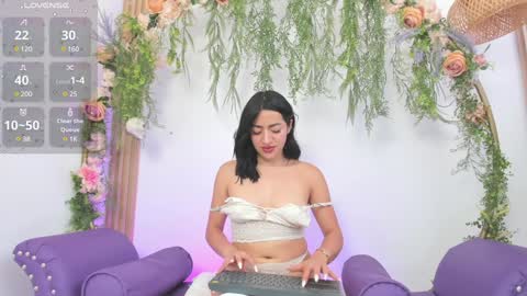 Snapshot of kassianoir_ chatting on December 11, 7:03 pm Kasi online show from December 11, 7:03 pm