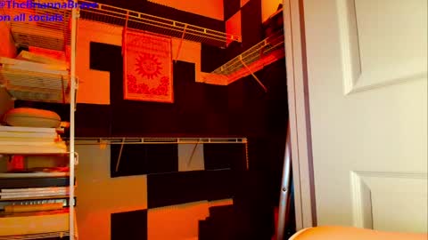 BriannaBrave online show from April 18, 4:37 am