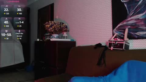 kat_kitty_ online show from February 7, 8:20 pm