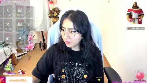 Snapshot of kat_ly_chan chatting on December 22, 3:44 pm Kat online show from December 22, 3:44 pm