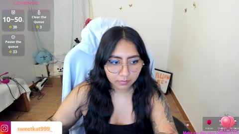 Snapshot of kat_ly_chan chatting on February 6, 12:37 pm Kat online show from February 6, 12:37 pm