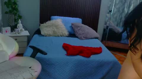 kate online show from March 22, 4:35 pm