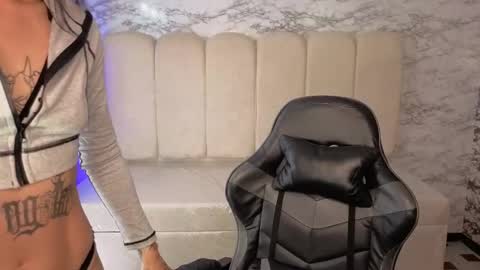 kataleya_t online show from October 10, 3:55 am