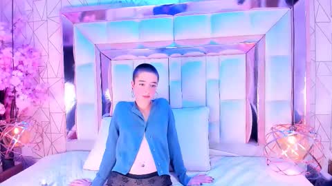     online show from February 19, 9:46 pm