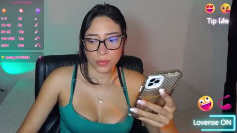 Carla Palmer online show from December 4, 12:30 am