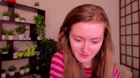 Snapshot of kate_cuddle chatting on September 11, 2:45 am Kate online show from September 11, 2:45 am