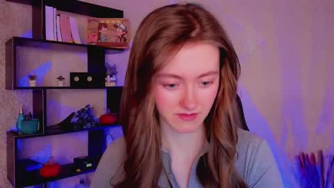 Snapshot of kate_cuddle chatting on December 16, 2:15 am Kate online show from December 16, 2:15 am