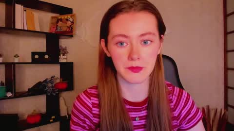 Snapshot of kate_cuddle chatting on December 23, 1:51 am Kate online show from December 23, 1:51 am