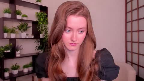 Snapshot of kate_cuddle chatting on September 9, 2:33 am Kate online show from September 9, 2:33 am