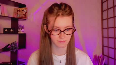 Snapshot of kate_cuddle chatting on January 23, 2:12 am Kate online show from January 23, 2:12 am