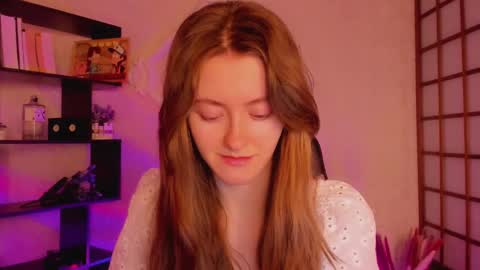 Snapshot of kate_cuddle chatting on February 10, 2:08 am Kate online show from February 10, 2:08 am