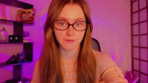 Snapshot of kate_cuddle chatting on February 5, 2:08 am Kate online show from February 5, 2:08 am
