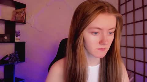Snapshot of kate_cuddle chatting on February 19, 2:23 am Kate online show from February 19, 2:23 am