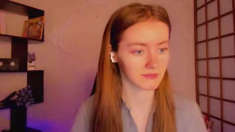 Snapshot of kate_cuddle chatting on February 20, 1:57 am Kate online show from February 20, 1:57 am