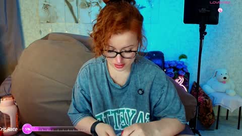 Snapshot of kate_picture chatting on December 14, 4:01 am Kate online show from December 14, 4:01 am