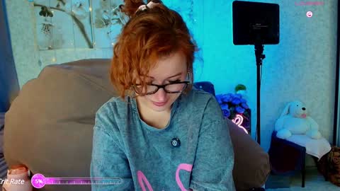 Snapshot of kate_picture chatting on December 19, 2:34 am Kate online show from December 19, 2:34 am