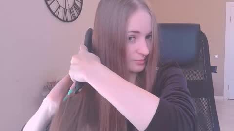 katekayer online show from September 25, 8:35 am