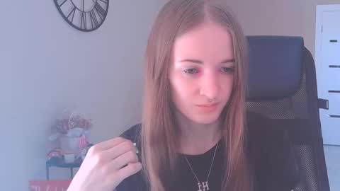 katekayer online show from September 30, 8:42 am