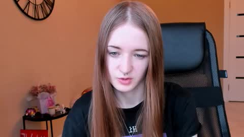 katekayer online show from October 22, 9:25 am