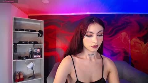 Snapshot of katellyrose chatting on January 14, 10:59 am Katy online show from January 14, 10:59 am