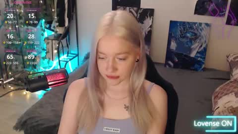 Snapshot of katerinaxvold chatting on October 29, 10:52 am Lisa online show from October 29, 10:52 am