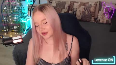 Snapshot of katerinaxvold chatting on October 6, 3:50 pm Lisa online show from October 6, 3:50 pm