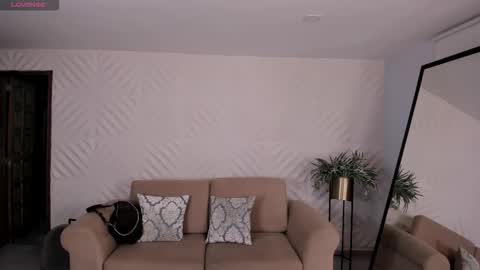 Snapshot of katesunder chatting on October 14, 10:18 am K A T E online show from October 14, 10:18 am