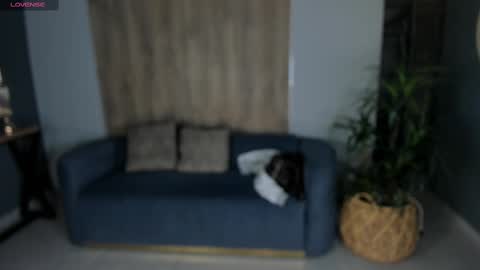 Snapshot of katesunder chatting on March 6, 9:47 am K A T E online show from March 6, 9:47 am