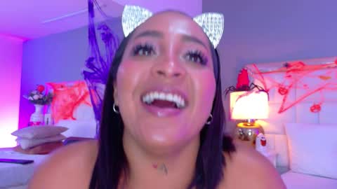 Snapshot of katevenegas chatting on October 24, 9:33 pm Kate Venegas online show from October 24, 9:33 pm