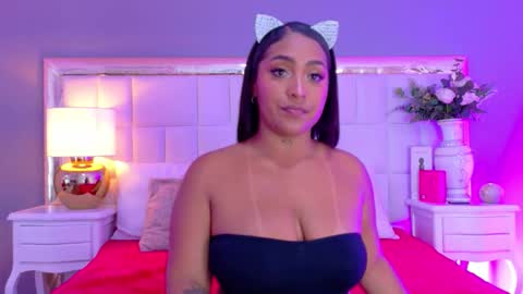 Kate Venegas online show from November 19, 8:31 pm