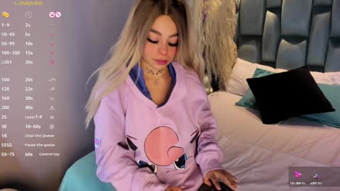 KatheGomez  online show from December 22, 7:31 pm
