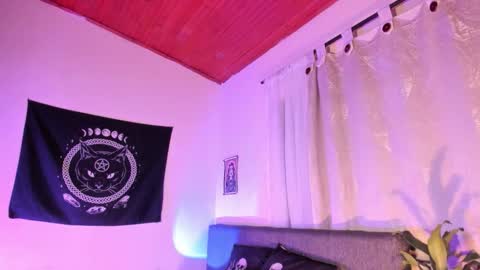 Snapshot of katherin_jonnes chatting on September 26, 6:22 am Kat online show from September 26, 6:22 am