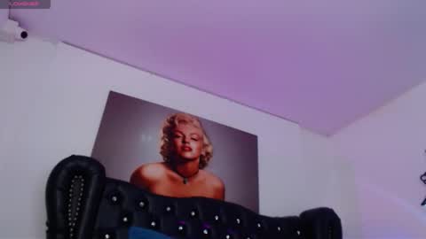 Snapshot of katherine_10 chatting on October 15, 6:43 pm katherine_10 online show from October 15, 6:43 pm