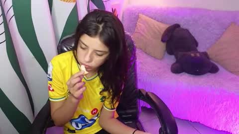 Snapshot of kathie_lozada chatting on September 17, 3:15 am kathie_lozada online show from September 17, 3:15 am
