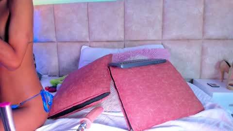 Snapshot of kathiik chatting on September 22, 2:32 am kathiik online show from September 22, 2:32 am