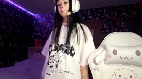 Luna online show from February 16, 3:23 pm