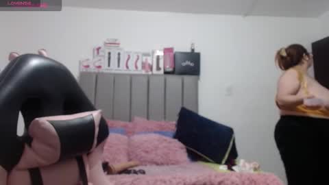 Snapshot of kathybigboobsbbw_ chatting on October 18, 8:54 pm KathyWelcome my rooomLovense is active my orgasms in your handsGive me more pleasure a PVT is open PVT online show from October 18, 8:54 pm