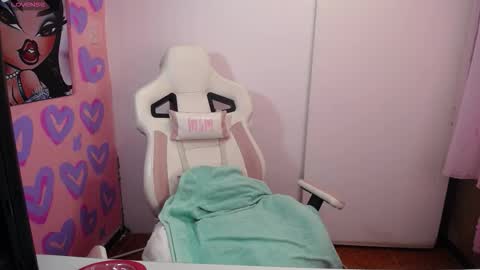 Snapshot of kathybigboobsbbw_ chatting on October 29, 11:29 pm KathyWelcome my rooomLovense is active my orgasms in your handsGive me more pleasure a PVT is open PVT online show from October 29, 11:29 pm