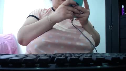 Snapshot of kathybigboobsbbw_ chatting on December 10, 3:22 pm KathyWelcome my rooomLovense is active my orgasms in your handsGive me more pleasure a PVT is open PVT online show from December 10, 3:22 pm