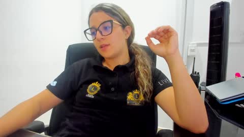 Khaterine online show from December 22, 10:15 pm