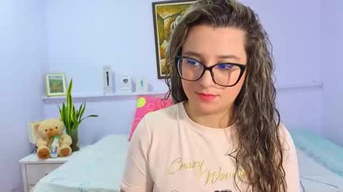 Snapshot of katia_foxx chatting on September 21, 12:59 pm Khaterine online show from September 21, 12:59 pm