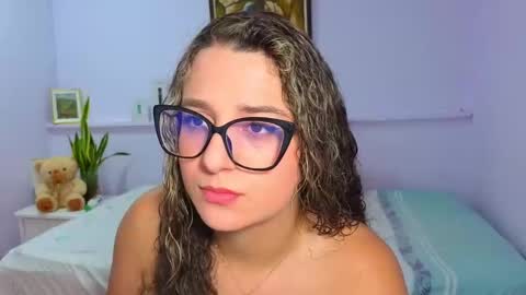 Snapshot of katia_foxx chatting on September 18, 12:15 pm Khaterine online show from September 18, 12:15 pm