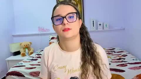 Snapshot of katia_foxx chatting on October 22, 11:59 am Khaterine online show from October 22, 11:59 am