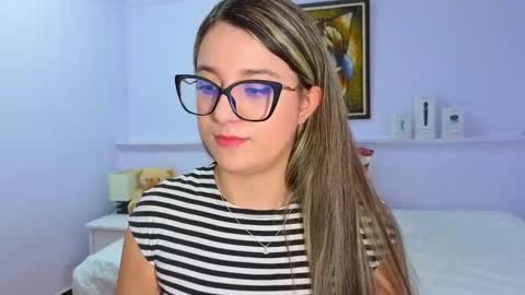 Snapshot of katia_foxx chatting on October 10, 12:32 pm Khaterine online show from October 10, 12:32 pm