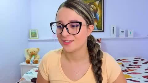 Snapshot of katia_foxx chatting on October 1, 12:43 pm Khaterine online show from October 1, 12:43 pm