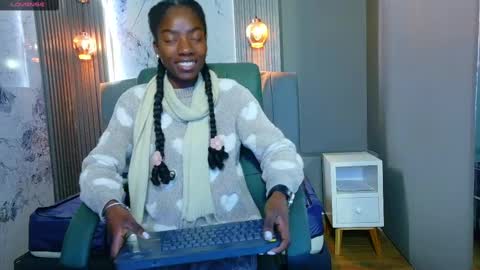 Snapshot of katia_green chatting on October 6, 11:38 am Katia online show from October 6, 11:38 am