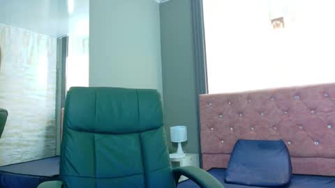 Snapshot of katia_green chatting on September 30, 12:00 pm Katia online show from September 30, 12:00 pm