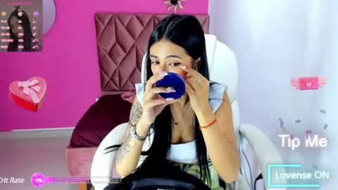 Snapshot of katia_sex25 chatting on March 1, 9:37 pm Katia online show from March 1, 9:37 pm