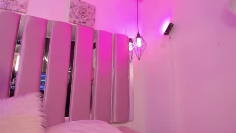 KATIA  online show from January 7, 9:07 pm