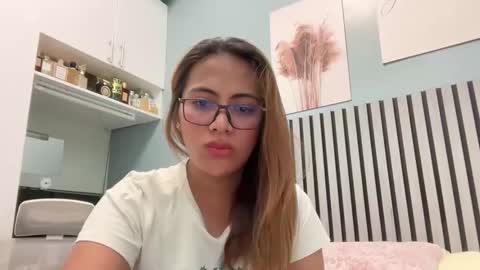 Snapshot of katiefrox_ chatting on September 9, 6:35 am katiefrox online show from September 9, 6:35 am